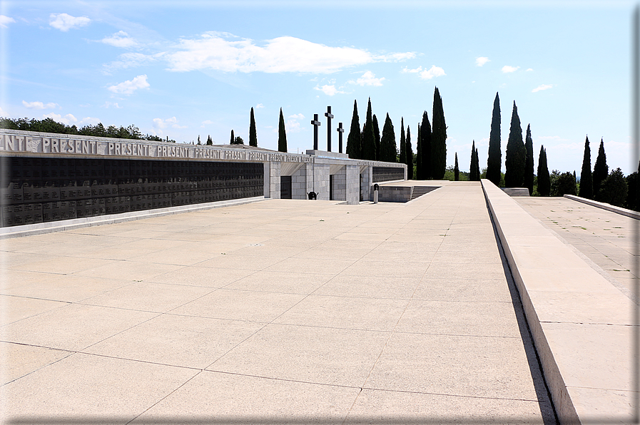 foto Cappella del Sacrario di Redipuglia